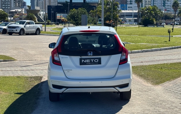 imagem-https://www.socarrao.com.br/sc-vehicle-images-prod/3840844/1789481173166-SU1HXzg0MjYuanBn.jpg