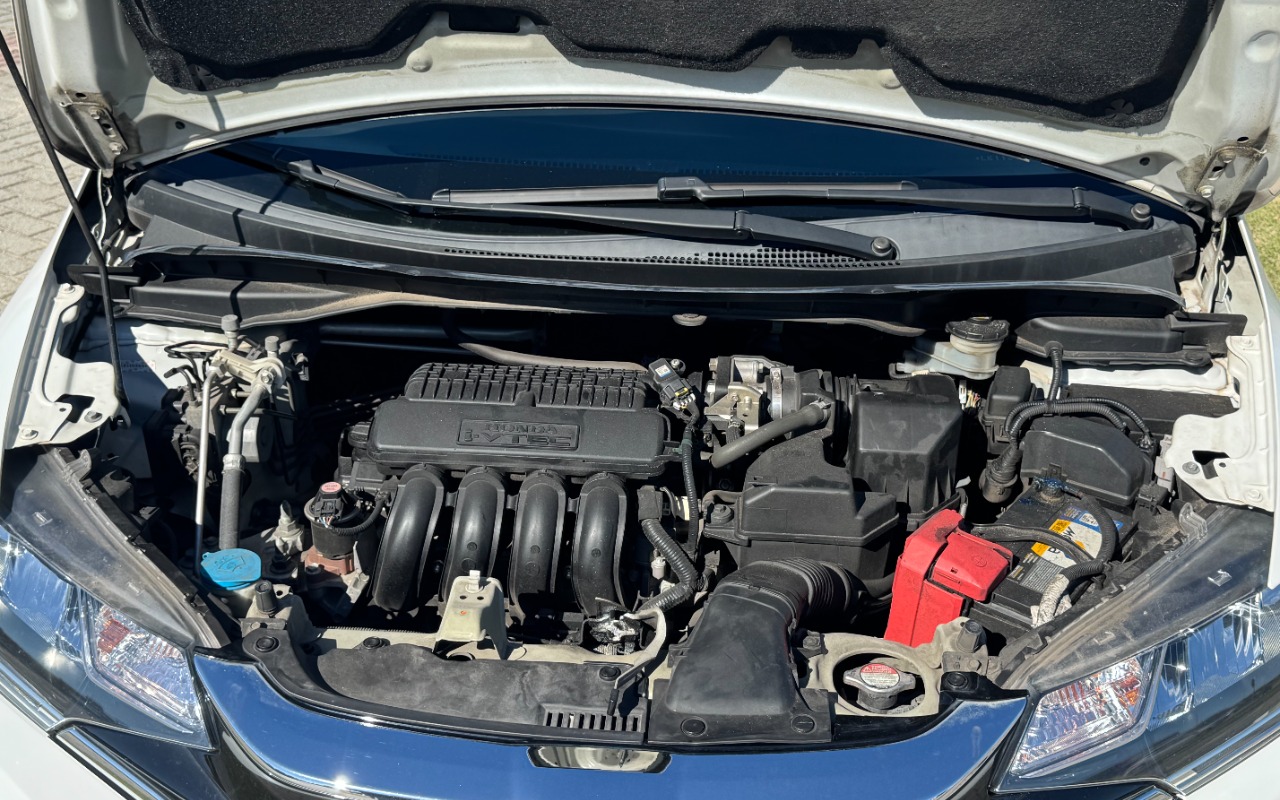 imagem-https://www.socarrao.com.br/sc-vehicle-images-prod/3840844/1789481174184-SU1HXzg0NDMuanBn.jpg