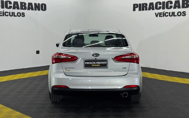 imagem-https://www.socarrao.com.br/sc-vehicle-images-prod/3840943/1789481558823-5e8ec555-df60-3391-5184-72f71aec98b1-whatsappimage2026-08-13at155541jpeg.jpg