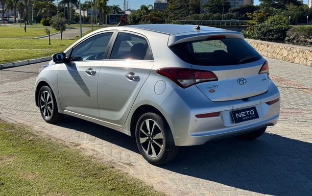 imagem-https://www.socarrao.com.br/sc-vehicle-images-prod/3841046/1789481675790-SU1HXzgxODAuanBn.jpg
