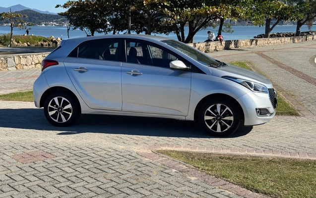 imagem-https://www.socarrao.com.br/sc-vehicle-images-prod/3841046/1789481676861-SU1HXzgxNzYuanBn.jpg