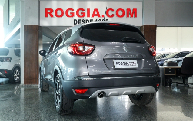 imagem-https://www.socarrao.com.br/sc-vehicle-images-prod/3841130/1789481763803-323f309b-43dd-4245-8de0-a74aa929dc4d.jpg