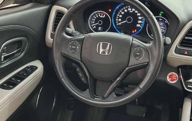 imagem-https://www.socarrao.com.br/sc-vehicle-images-prod/3841289/1789482091643-29f06075212640ae80ced0fba73f2837_1789481844752.jpg