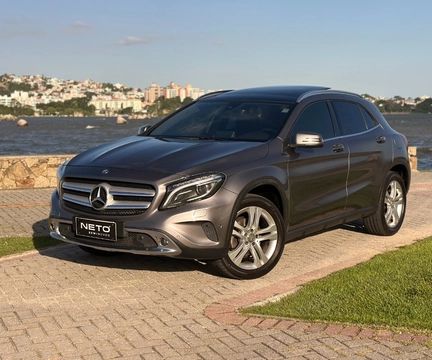 Mercedes-Benz GLA 200 2016 Cinza — foto 1 de 3
