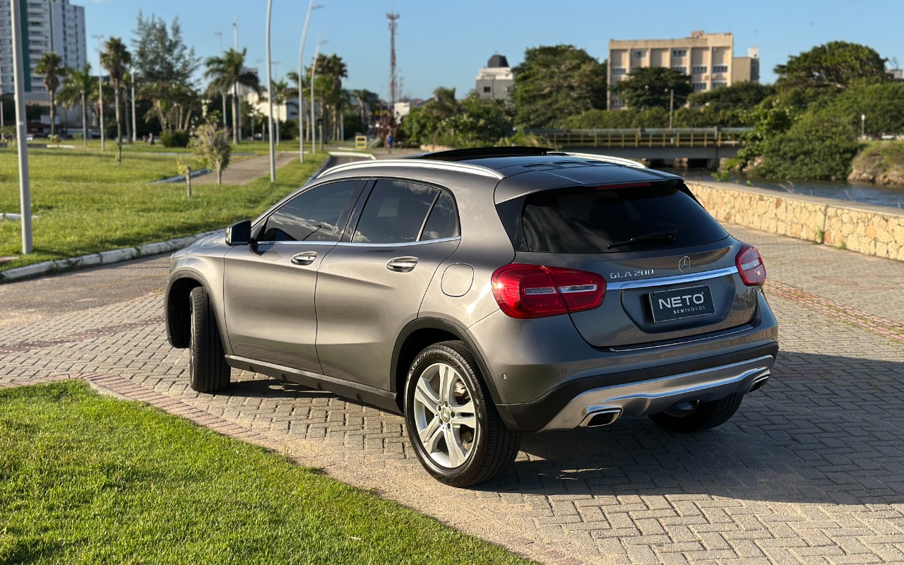 imagem-https://www.socarrao.com.br/sc-vehicle-images-prod/3841338/1789482309571-SU1HXzg3MjAuanBn.jpg