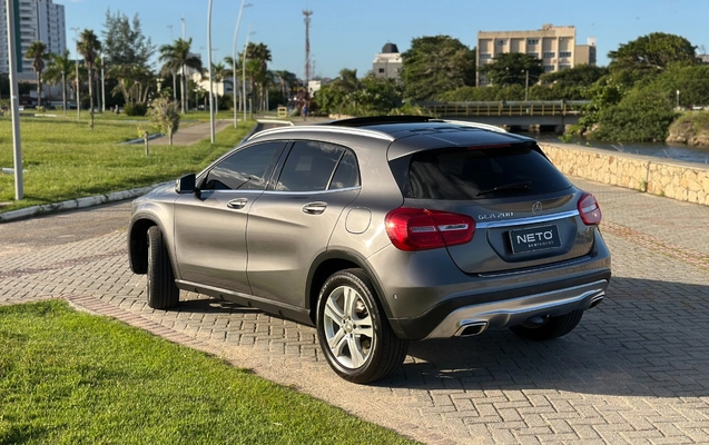 imagem-https://www.socarrao.com.br/sc-vehicle-images-prod/3841338/1789482309571-SU1HXzg3MjAuanBn.jpg