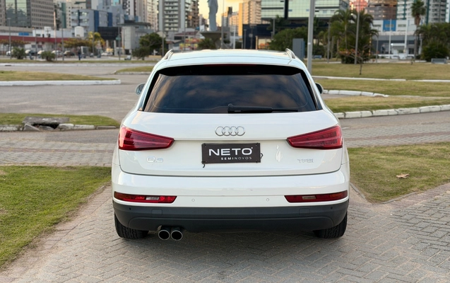 imagem-https://www.socarrao.com.br/sc-vehicle-images-prod/3841512/1789482669135-SU1HXzUxMjUuanBn.jpg