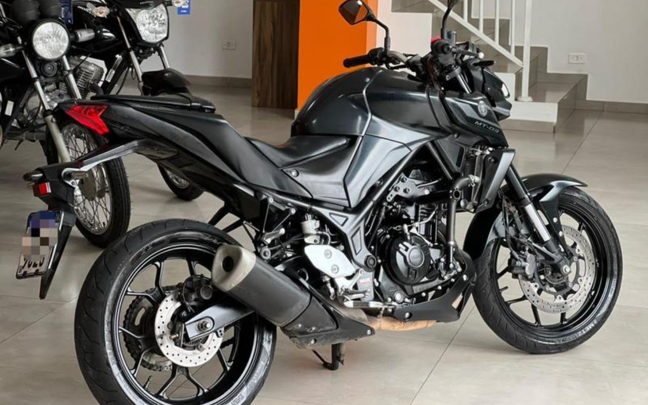 imagem-https://www.socarrao.com.br/sc-vehicle-images-prod/3841629/1789482809702-ODMxMTkxNF84X0JfZDVlNTU0YjhmNC5qcGVn.jpeg