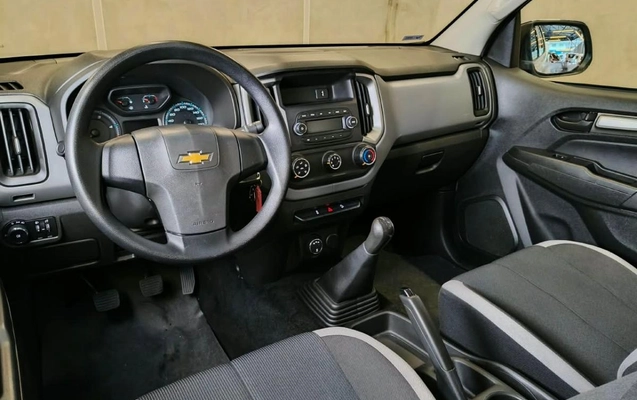 imagem-https://www.socarrao.com.br/sc-vehicle-images-prod/3841735/1789483061608-e476a974-54cb-477b-affe-faa5f1be6b96.jpeg
