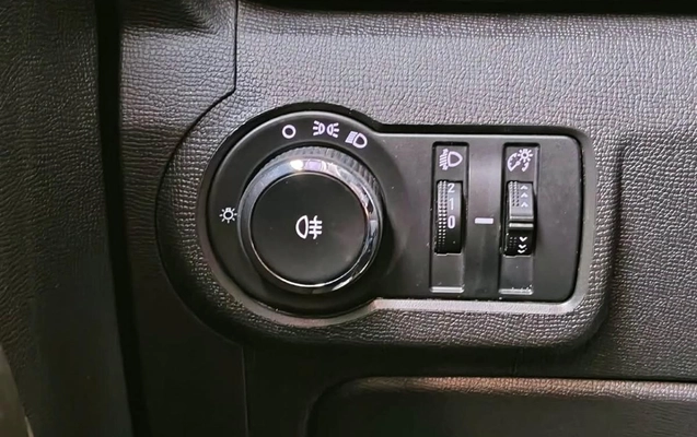 imagem-https://www.socarrao.com.br/sc-vehicle-images-prod/3841735/1789483061609-4be0c3c2-fb7c-48d7-9b4c-496614896c1f.jpeg