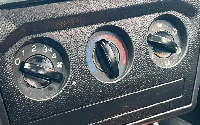 imagem-https://www.socarrao.com.br/sc-vehicle-images-prod/3841778/1789483190389-V2hhdHNBcHAgSW1hZ2UgMjAyNi0wOS0xNSBhdCAxMC41Ny4xMiAoMSkuanBlZw.jpeg