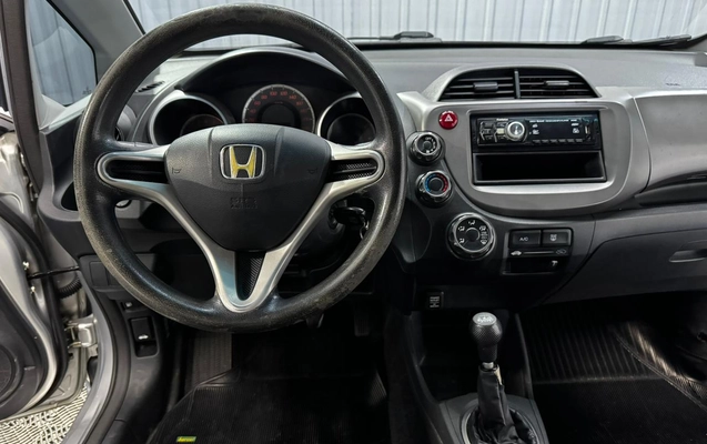 imagem-https://www.socarrao.com.br/sc-vehicle-images-prod/3841990/1789483547096-fe80983b-c6a0-44bc-9fa0-3daa65a0e55d.jpeg