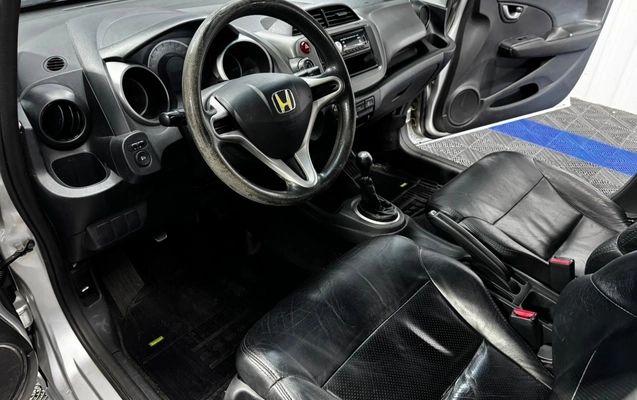 imagem-https://www.socarrao.com.br/sc-vehicle-images-prod/3841990/1789483547097-e9fc67f2-4f1f-40ab-a631-14442358c8ce.jpeg