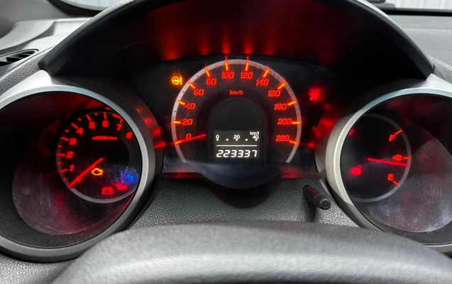 imagem-https://www.socarrao.com.br/sc-vehicle-images-prod/3841990/1789483547099-cb28b3e9-f5b0-48d5-a752-abb503bc416f.jpeg