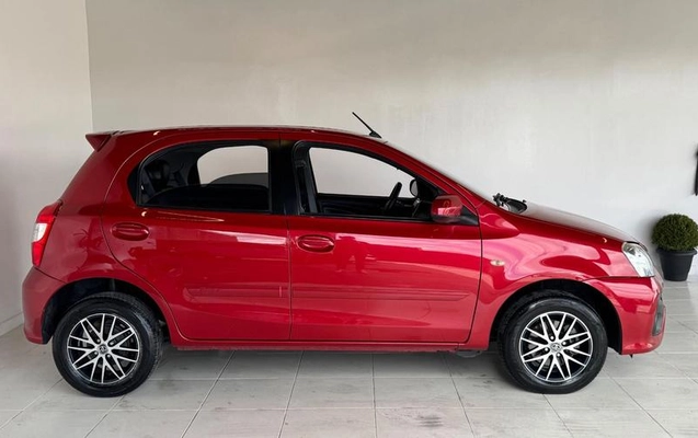 imagem-https://www.socarrao.com.br/sc-vehicle-images-prod/3842159/1789484336772-8474502_6_B_e2a6ef36ba.jpeg