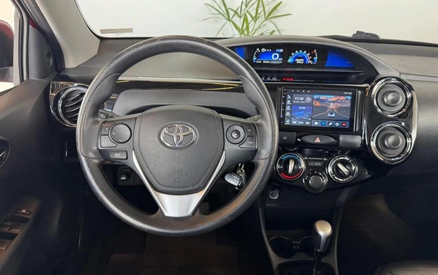 imagem-https://www.socarrao.com.br/sc-vehicle-images-prod/3842159/1789484336782-8474502_12_B_c7f19433db.jpeg