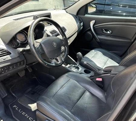 imagem-https://www.socarrao.com.br/sc-vehicle-images-prod/3842189/1789484180957-8478043_7_B_39aa6aea64.jpeg