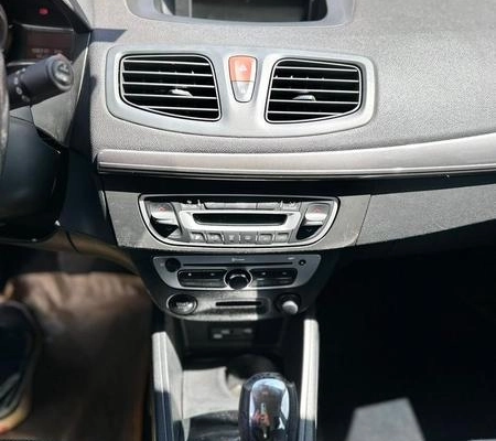 imagem-https://www.socarrao.com.br/sc-vehicle-images-prod/3842189/1789484180960-8478043_10_B_73ed386421.jpeg