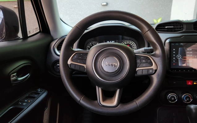 imagem-https://www.socarrao.com.br/sc-vehicle-images-prod/3842344/1789484425818-V2hhdHNBcHAgSW1hZ2UgMjAyNi0wOS0xNSBhdCAxMS4xMi4wNiAoMikuanBlZw.jpeg