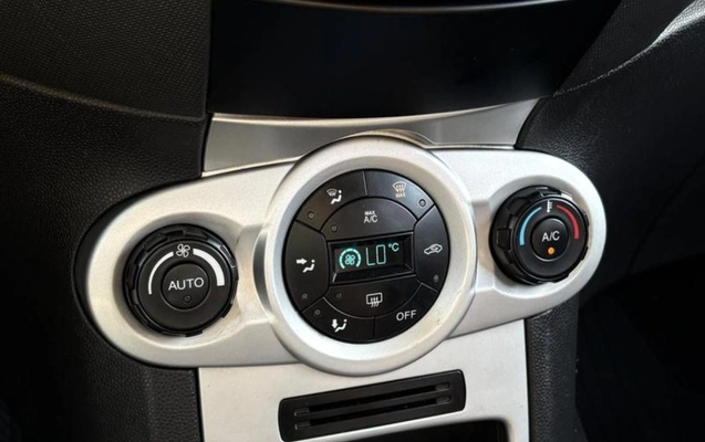 imagem-https://www.socarrao.com.br/sc-vehicle-images-prod/3842466/1789484588033-RkNfMzkzOV84Mzc5MTU2XzFfVl9iZDI3ZGFlODY4LmpwZWc.jpeg