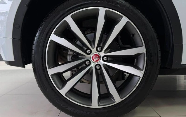 imagem-https://www.socarrao.com.br/sc-vehicle-images-prod/3842607/1789485144043-7415526_4_B_52db11ab3e.jpeg