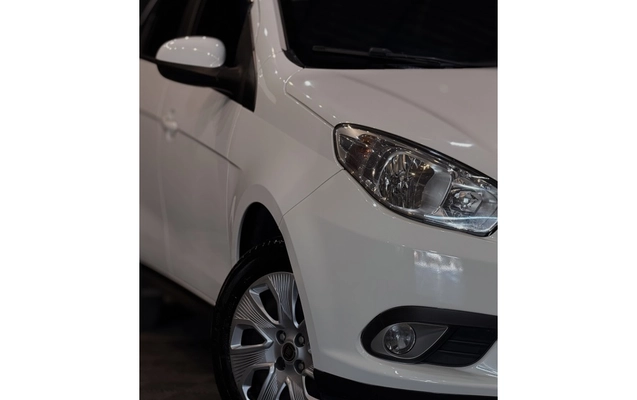 imagem-https://www.socarrao.com.br/sc-vehicle-images-prod/3842644/1789485215197-1_121129.jpg