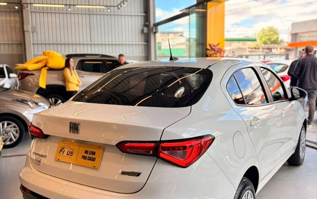 imagem-https://www.socarrao.com.br/sc-vehicle-images-prod/3842754/1789502410671-cb46036d-8dc1-473c-91b1-57cc55644d67.jpg
