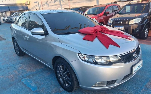 imagem-https://www.socarrao.com.br/sc-vehicle-images-prod/3842982/1789674425448-8455868_2_B_31792a6ec6.jpeg