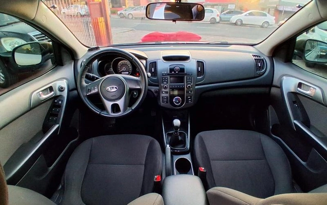 imagem-https://www.socarrao.com.br/sc-vehicle-images-prod/3842982/1789674425459-8455868_10_B_ea45c93d54.jpeg