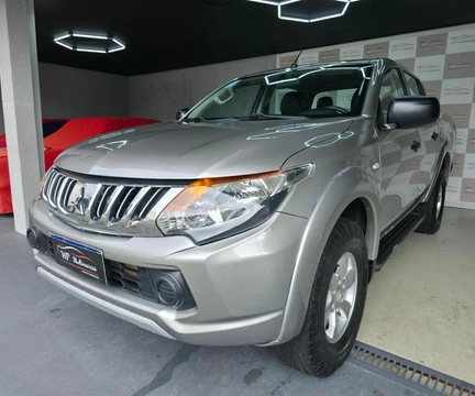 Mitsubishi L200 2018 Prata — foto 1 de 3