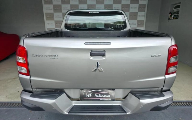 imagem-https://www.socarrao.com.br/sc-vehicle-images-prod/3843105/1789486174467-8235355_2_B_a931159412.jpeg
