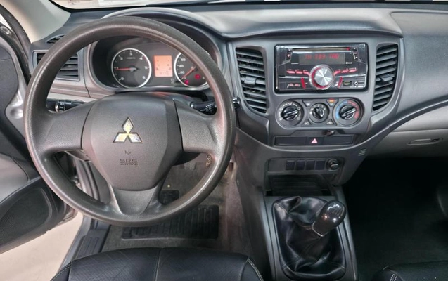 imagem-https://www.socarrao.com.br/sc-vehicle-images-prod/3843105/1789486174474-8235355_11_B_5a1393d026.jpeg