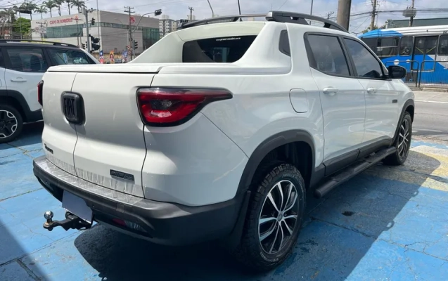 imagem-https://www.socarrao.com.br/sc-vehicle-images-prod/3843297/1789486959497-94b95ab3-3695-4fe0-a7e0-e45f50e9986b.webp