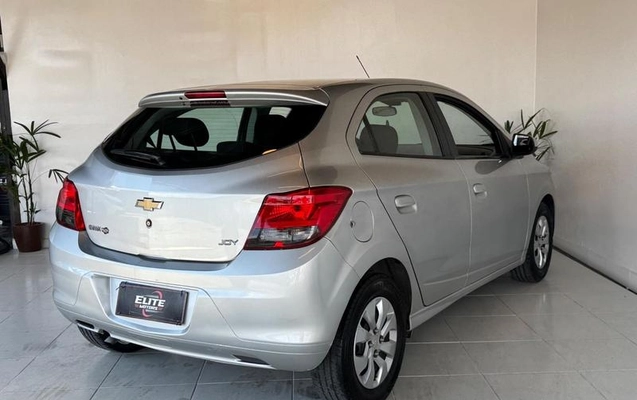 imagem-https://www.socarrao.com.br/sc-vehicle-images-prod/3843320/1789486536607-8425275_5_B_846d1a080e.jpeg