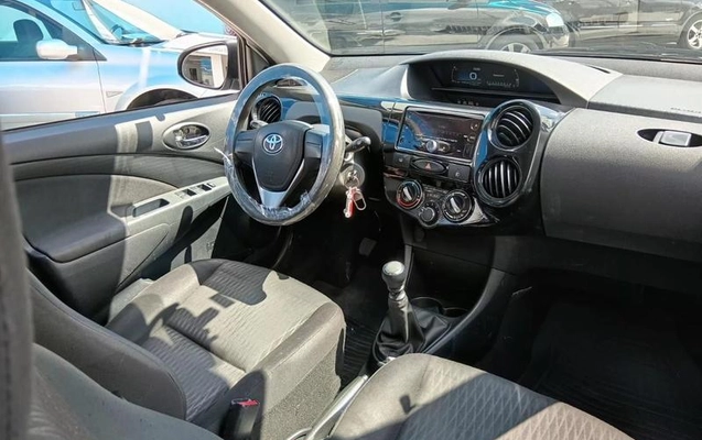 imagem-https://www.socarrao.com.br/sc-vehicle-images-prod/3843321/1789488912253-8478048_1_B_46ec172c80.jpeg