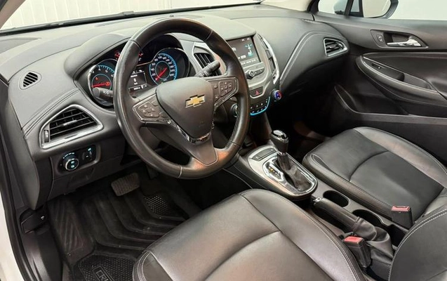 imagem-https://www.socarrao.com.br/sc-vehicle-images-prod/3843384/1789486733267-8477225_9_B_b7d9638cbe.jpeg