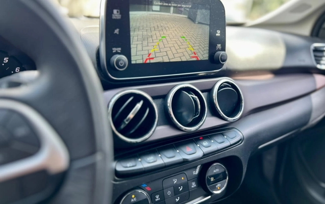 imagem-https://www.socarrao.com.br/sc-vehicle-images-prod/3843495/1789487017649-YWI5MDk1MTctNjZjYS00YjI5LWE1NjMtM2ViYWIyOWI3Yjg4LmpwZw.jpg