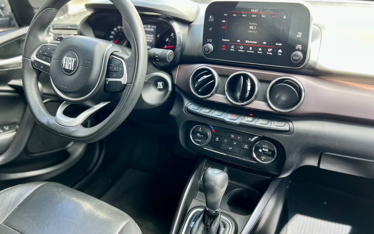 imagem-https://www.socarrao.com.br/sc-vehicle-images-prod/3843495/1789487017707-ZGE2YmU1OTgtZTM1OS00MGNhLWE2NWItNDFkNmZkMTViZTE4LmpwZw.jpg