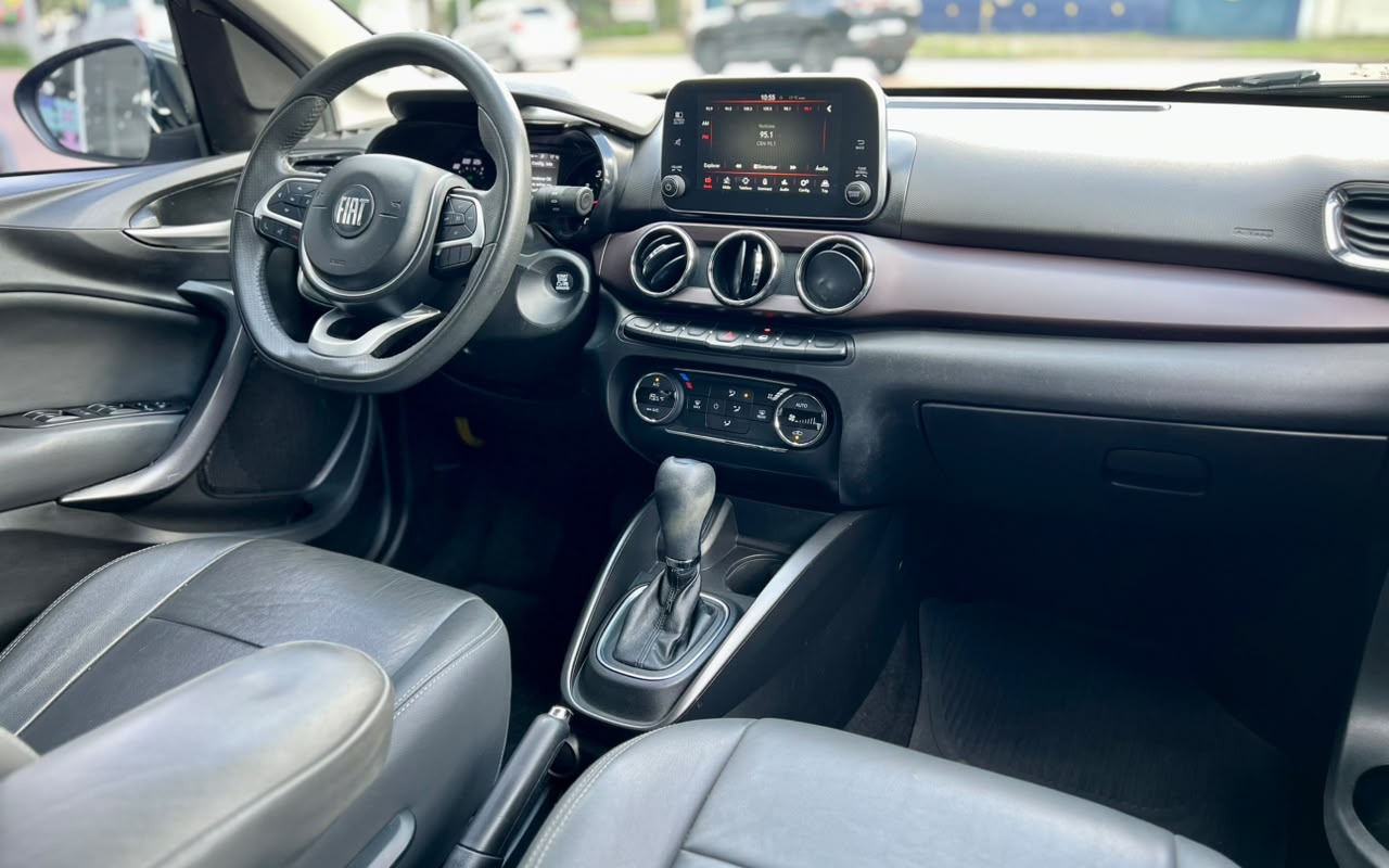 imagem-https://www.socarrao.com.br/sc-vehicle-images-prod/3843495/1789487017850-MDFjMjZkY2UtMTRkYS00MzhkLWIxMTctNDI5OWUxNzNlMDBiLmpwZw.jpg