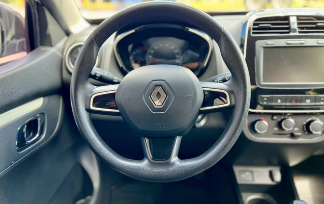 imagem-https://www.socarrao.com.br/sc-vehicle-images-prod/3843609/1789487251194-NDc2NTc5NzItMmRhZi00OGE4LWEwMjItODhkZDM1NjNiOGFlLmpwZw.jpg