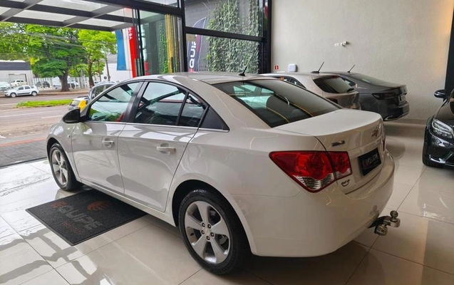 imagem-https://www.socarrao.com.br/sc-vehicle-images-prod/3843757/1789487726443-8441129_4_B_62d023251d.jpeg