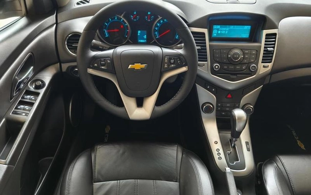 imagem-https://www.socarrao.com.br/sc-vehicle-images-prod/3843757/1789487726465-8441129_16_B_11be707f0f.jpeg