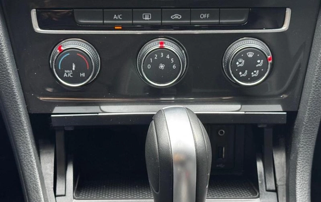 imagem-https://www.socarrao.com.br/sc-vehicle-images-prod/3843933/1789490647493-8463635_9_B_b961bdb1f5.jpeg