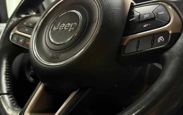 imagem-https://www.socarrao.com.br/sc-vehicle-images-prod/3844136/1789488702600-pwmjenrUSpuIyrdb0Pn668lYCwCm2H5j.jpg
