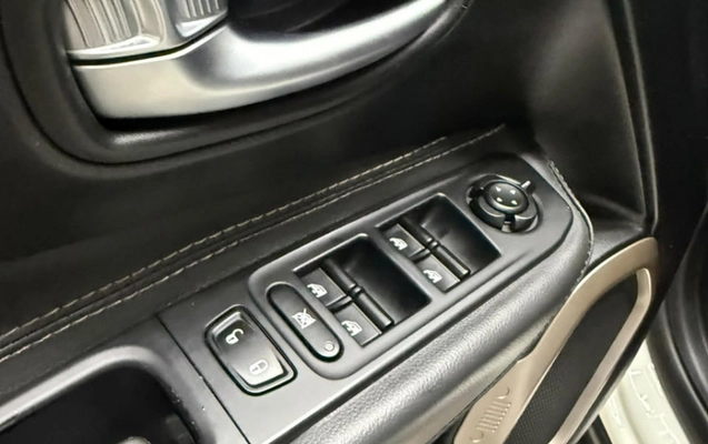 imagem-https://www.socarrao.com.br/sc-vehicle-images-prod/3844136/1789488702604-bI1bhcw75e61lv6l5wpR5nRU7ABnvu6h.jpg