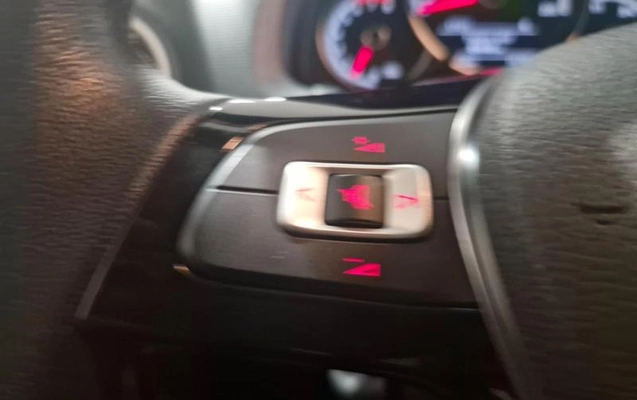 imagem-https://www.socarrao.com.br/sc-vehicle-images-prod/3844279/1790001485796-8452022_4_B_9faf891973.jpeg