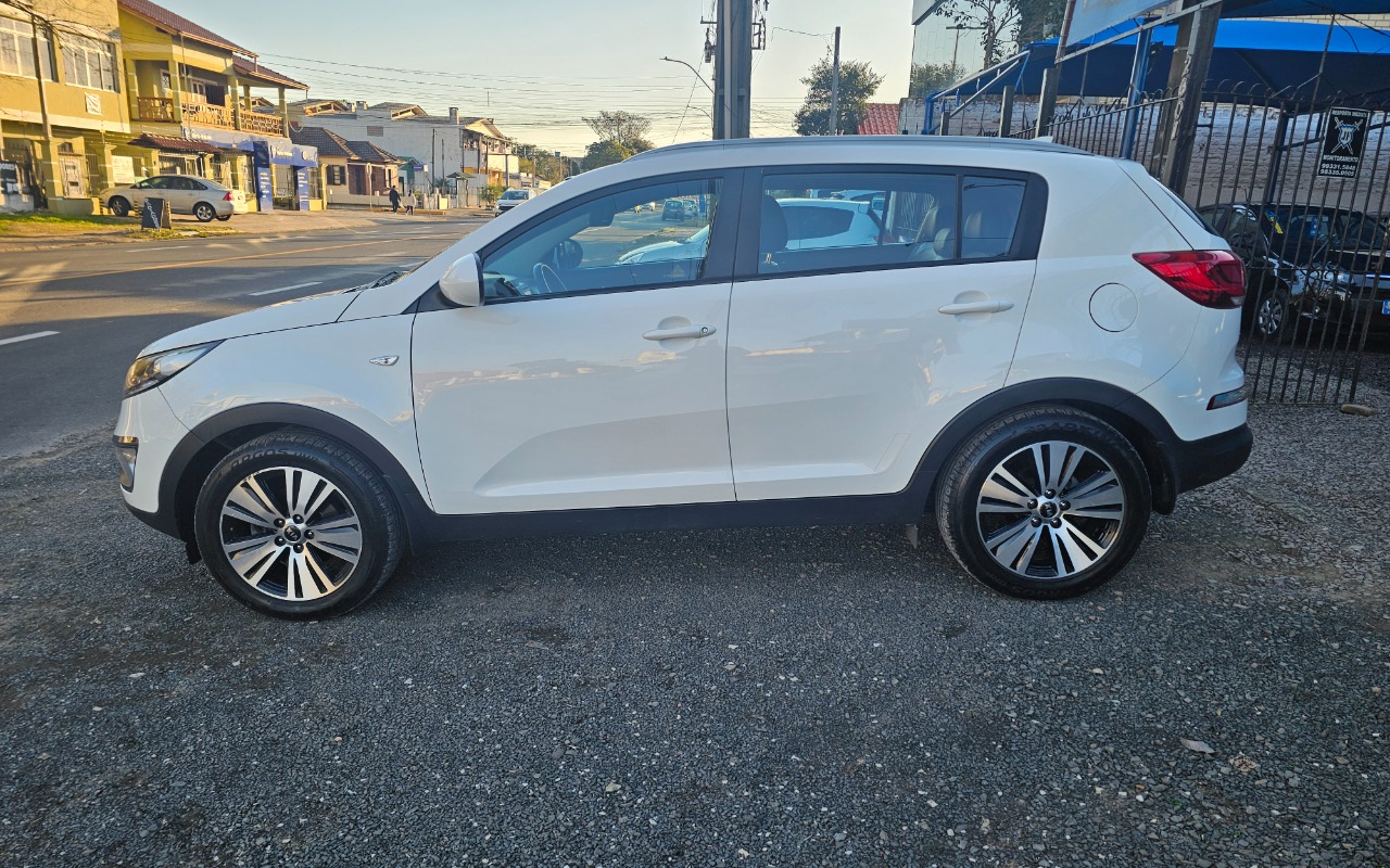 imagem-https://www.socarrao.com.br/sc-vehicle-images-prod/3844344/1789489196832-MjAyNjA2MjVfMTYzNTExLmpwZw.jpg