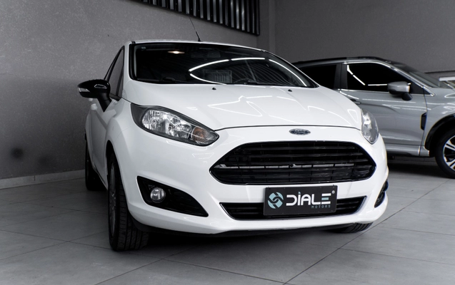 imagem-https://www.socarrao.com.br/sc-vehicle-images-prod/3844353/1789489223681-76dfcc73-7b96-4c67-9610-4ecc96a8e487.jpg