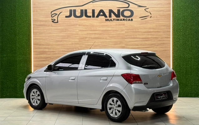 imagem-https://www.socarrao.com.br/sc-vehicle-images-prod/3844378/1789489326762-LMSXCkOUIKi1V0ZAGOk0agTA8nxOsZHN.jpg