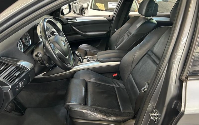 imagem-https://www.socarrao.com.br/sc-vehicle-images-prod/3844404/1789660740477-8478440_9_B_f81b229fbe.jpeg